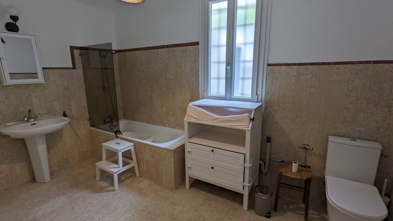 Photo of Bathroom in Mesnil-sur-l'Estree