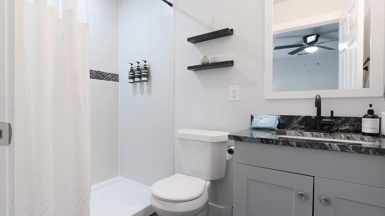 Photo of Bathroom in Lockhart