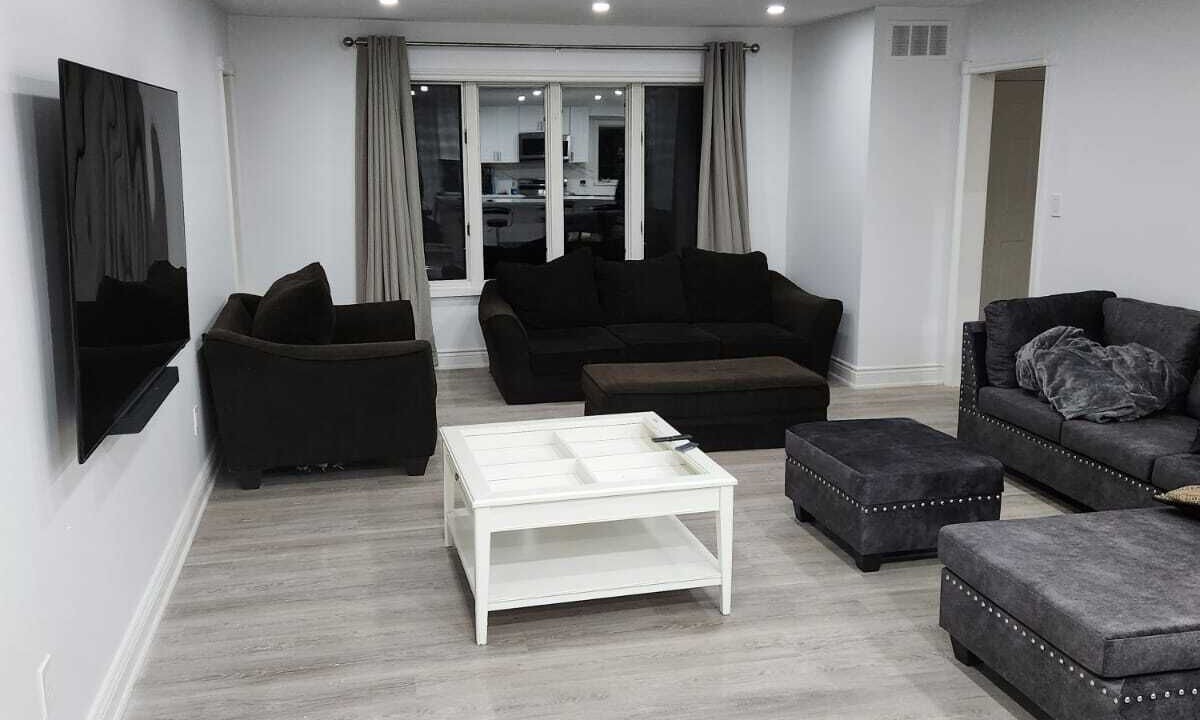 Photo of Livingroom in Bracebridge