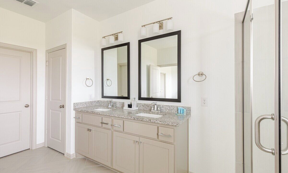 Photo of Bathroom in Frisco