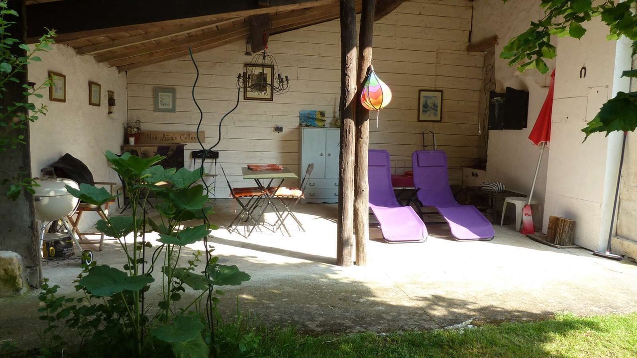 Photo of Patio Balcony in Taillant