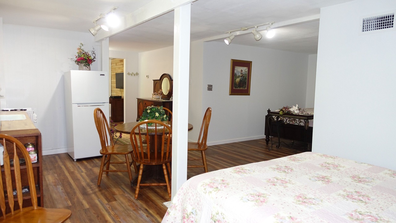 Photo of Bedroom in Round Top