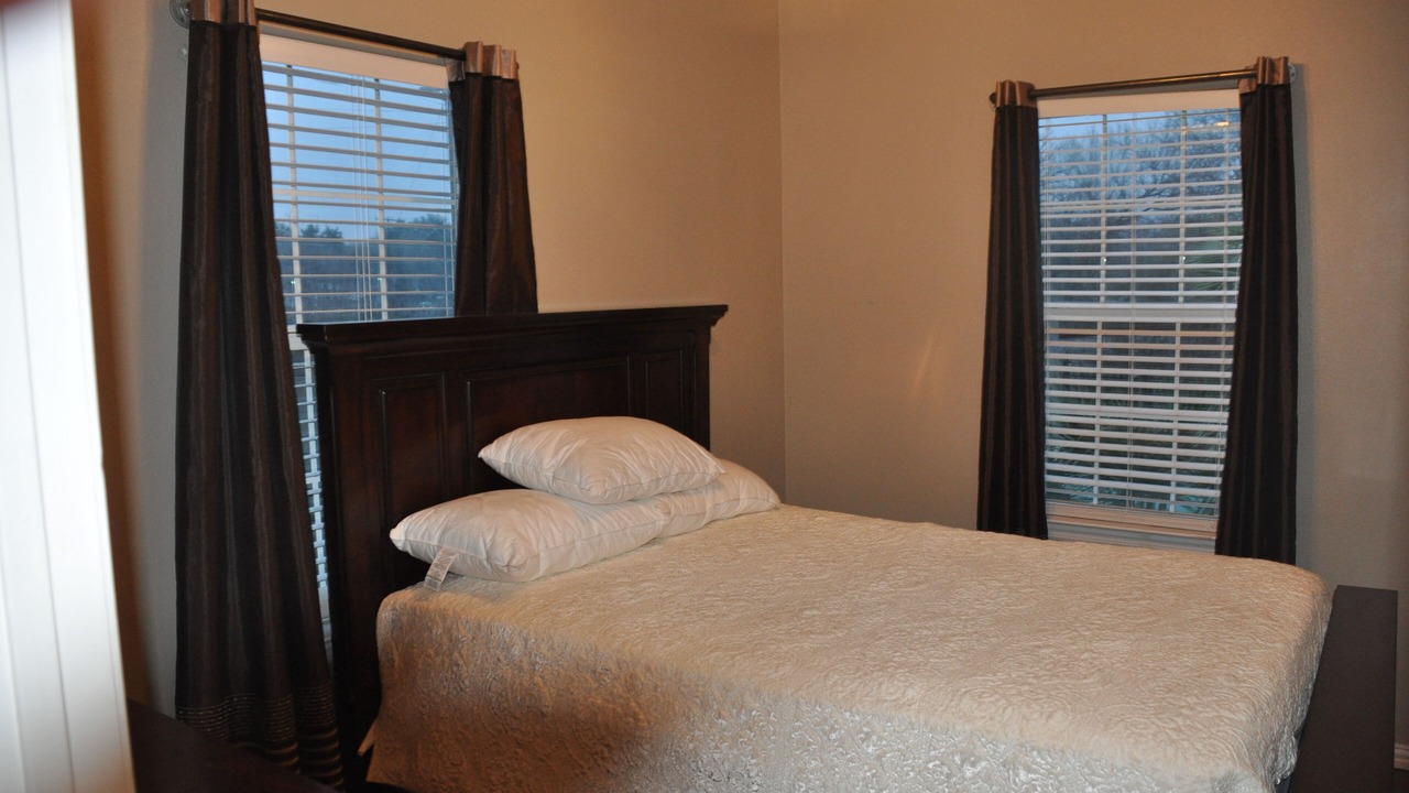Photo of Bedroom in McQueeney
