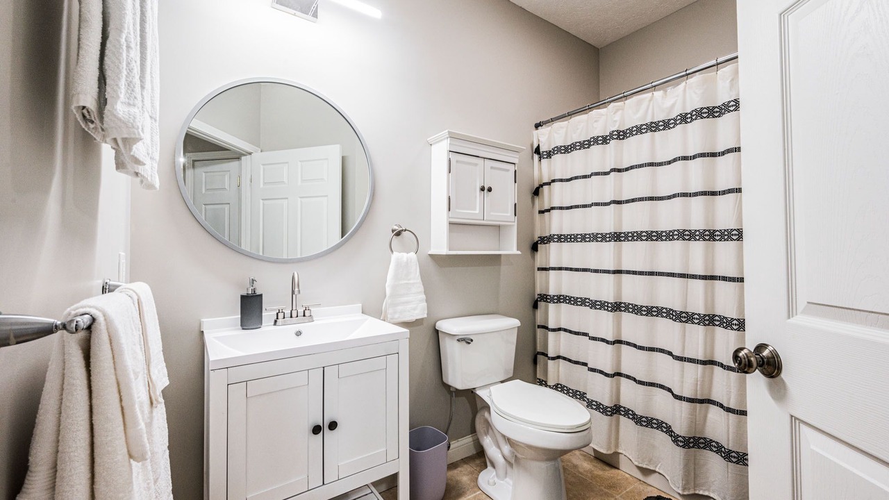 Photo of Bathroom in Cave City