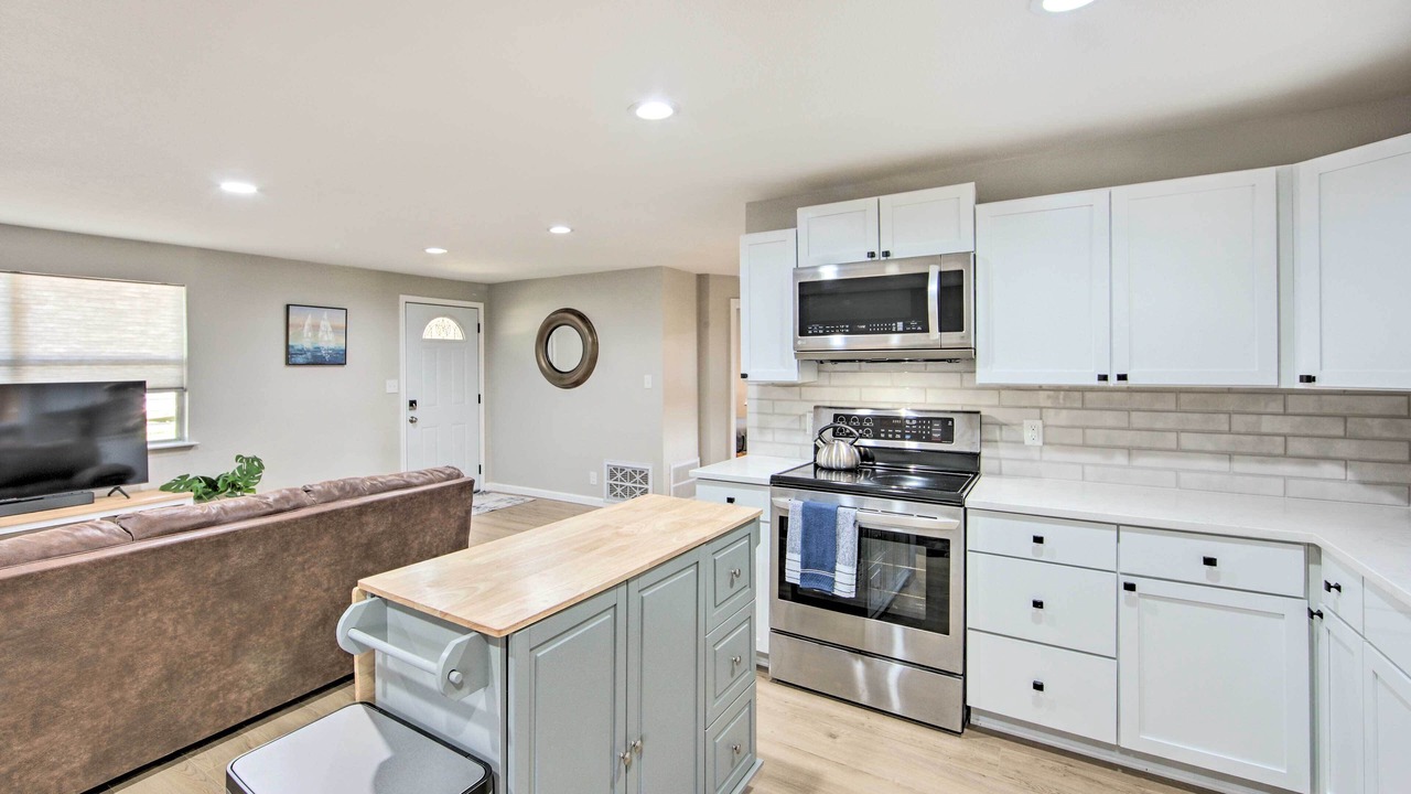 Photo of Kitchen in Gun Barrel City