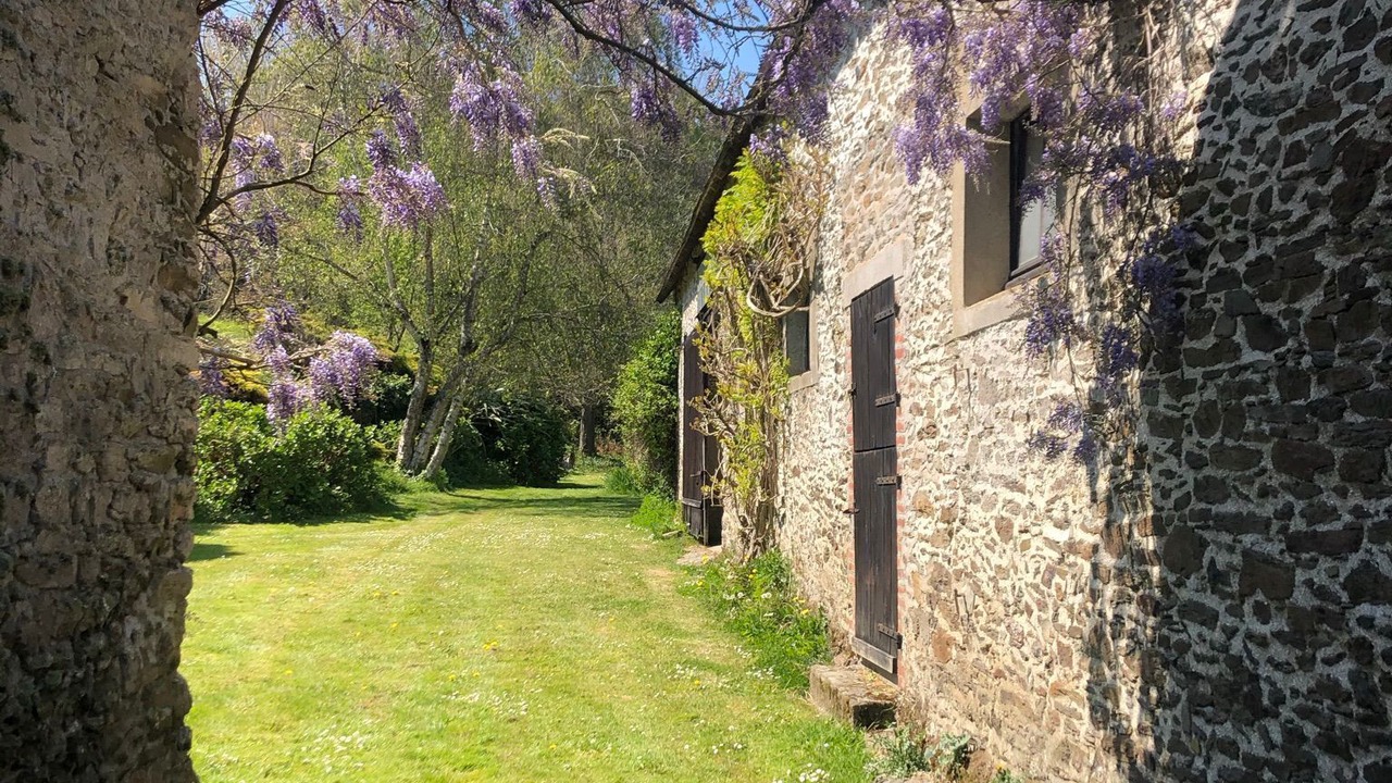 Photo of Outdoor in Saint-Meloir-des-Ondes
