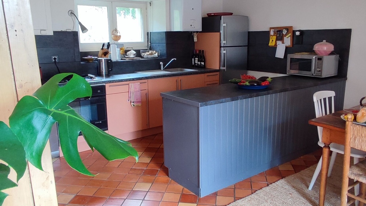 Photo of Kitchen in Saint-Meloir-des-Ondes