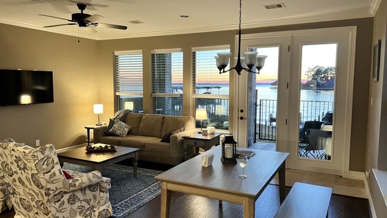 Photo of Livingroom in Onalaska