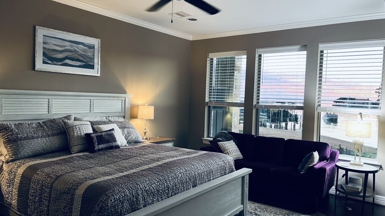 Photo of Bedroom in Onalaska