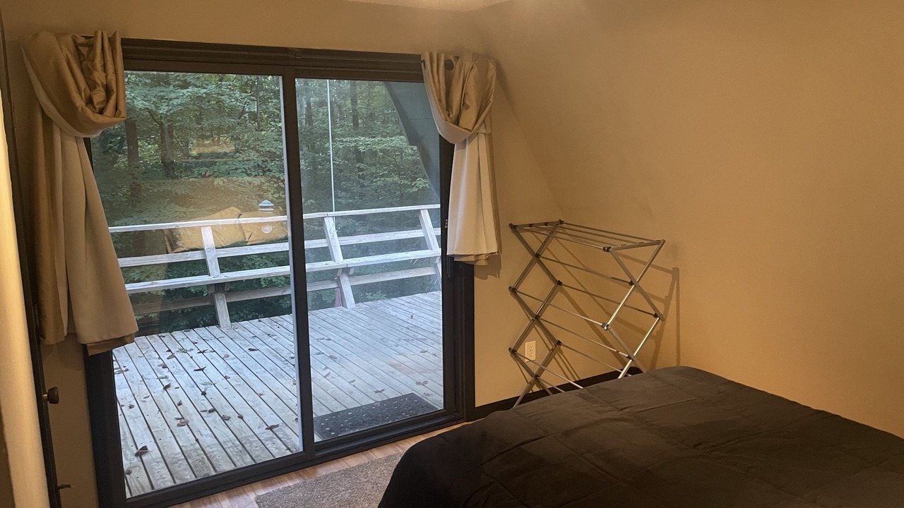 Photo of Bedroom in Heltonville