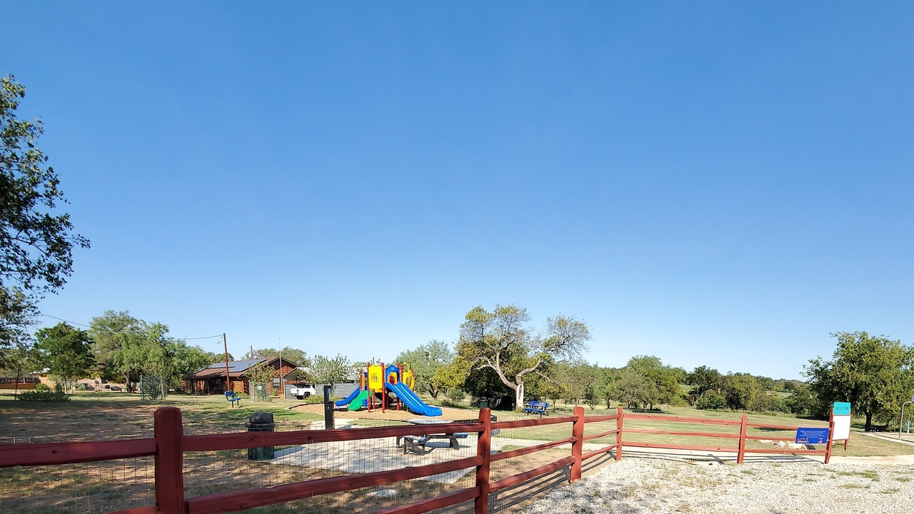 Photo of Others in Cottonwood Shores