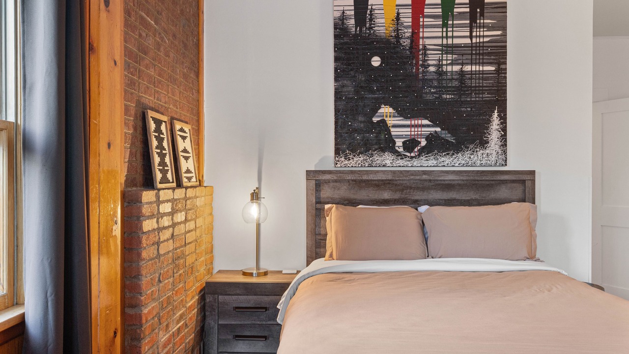 Photo of Bedroom in Central - Terry