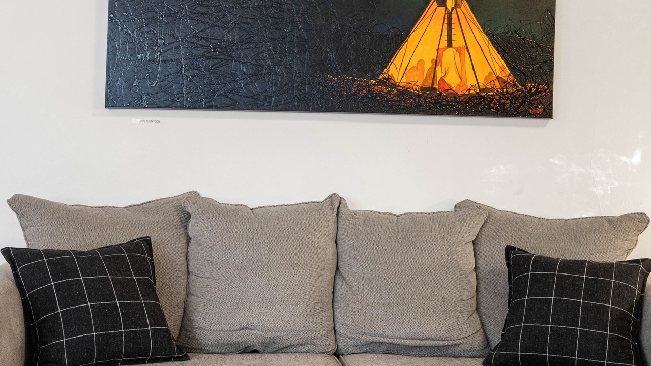 Photo of Livingroom in Central - Terry