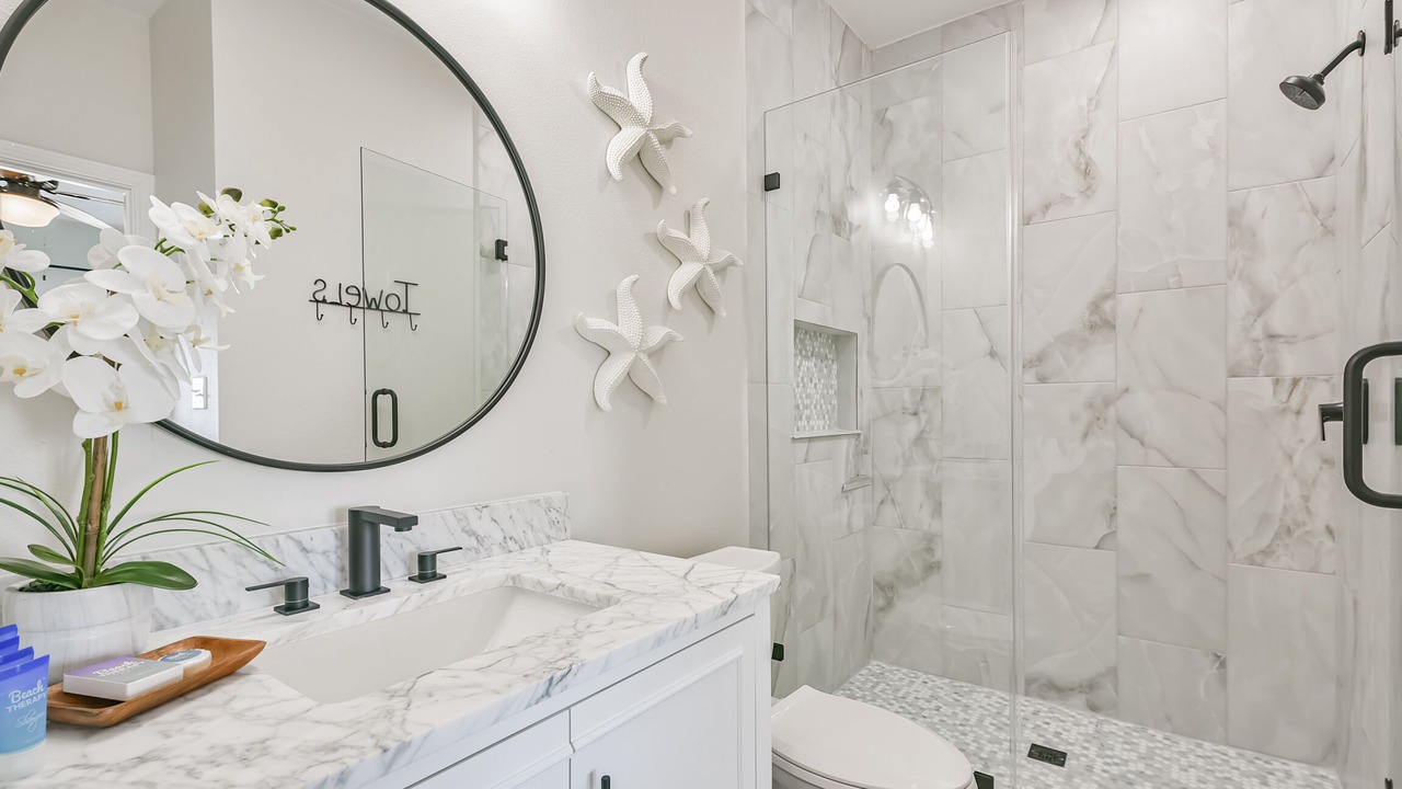 Photo of Bathroom in Sands Of Kahala Beach