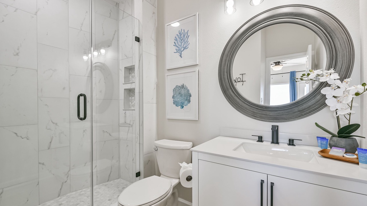 Photo of Bathroom in Sands Of Kahala Beach