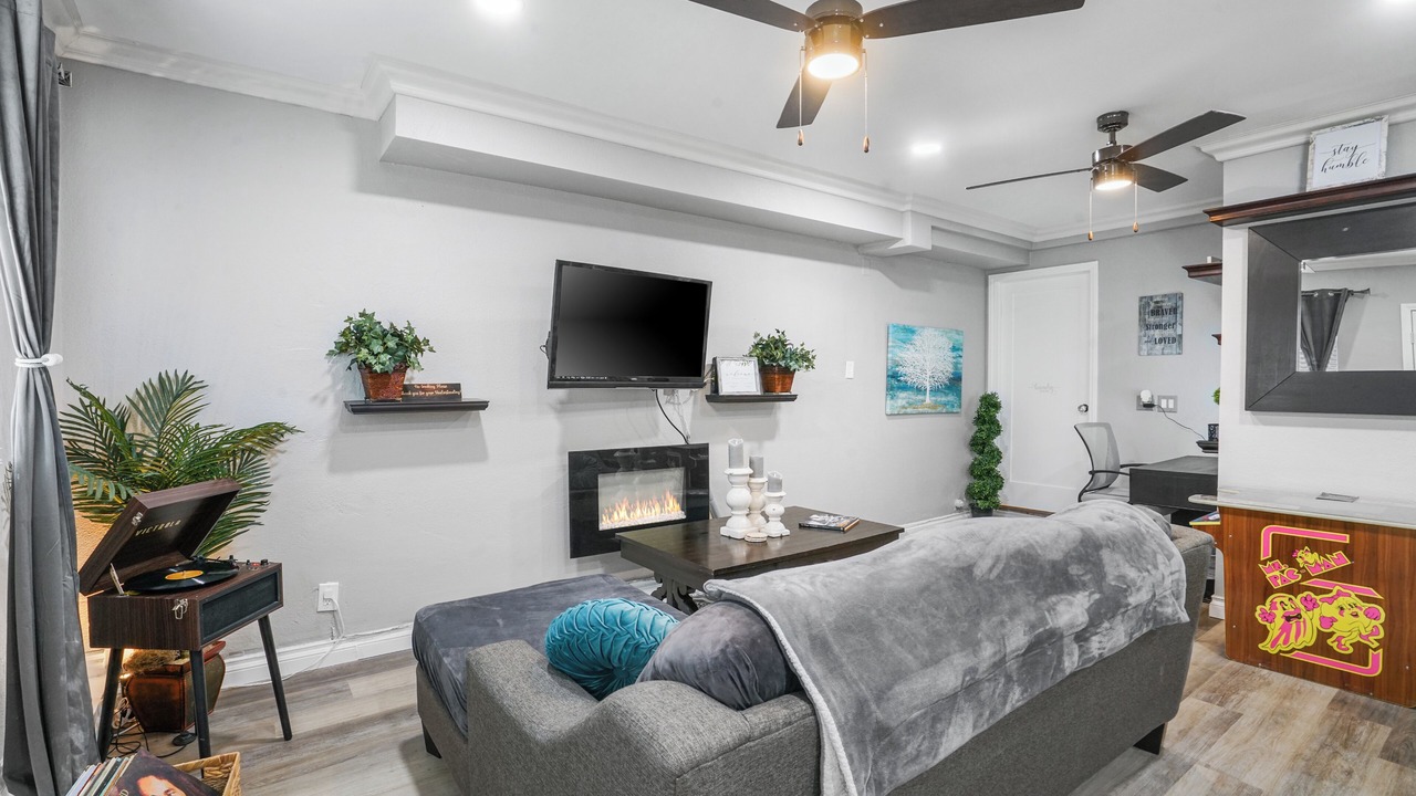 Photo of Livingroom in Vista