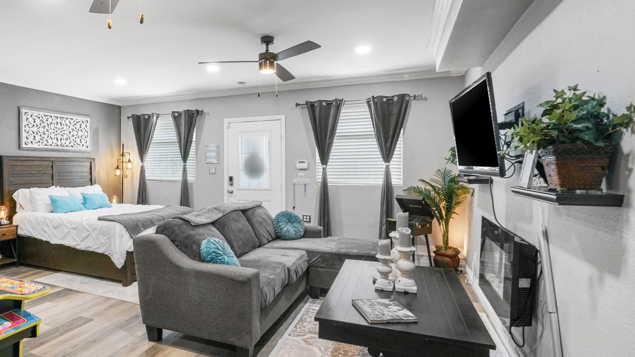 Photo of Bedroom in Vista