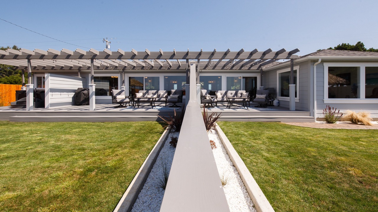 Photo of Patio Balcony in McKinleyville