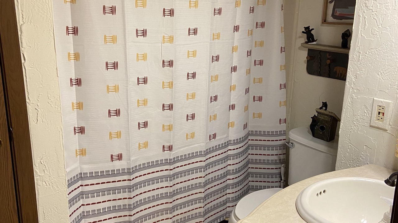Photo of Bathroom in Ruidoso