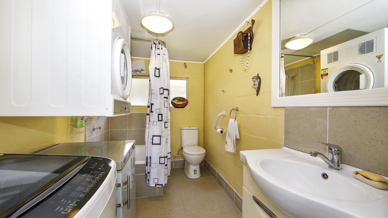Photo of Bathroom in Patonga