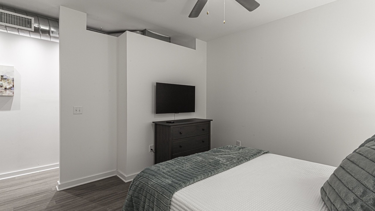 Photo of Bedroom in Midtown