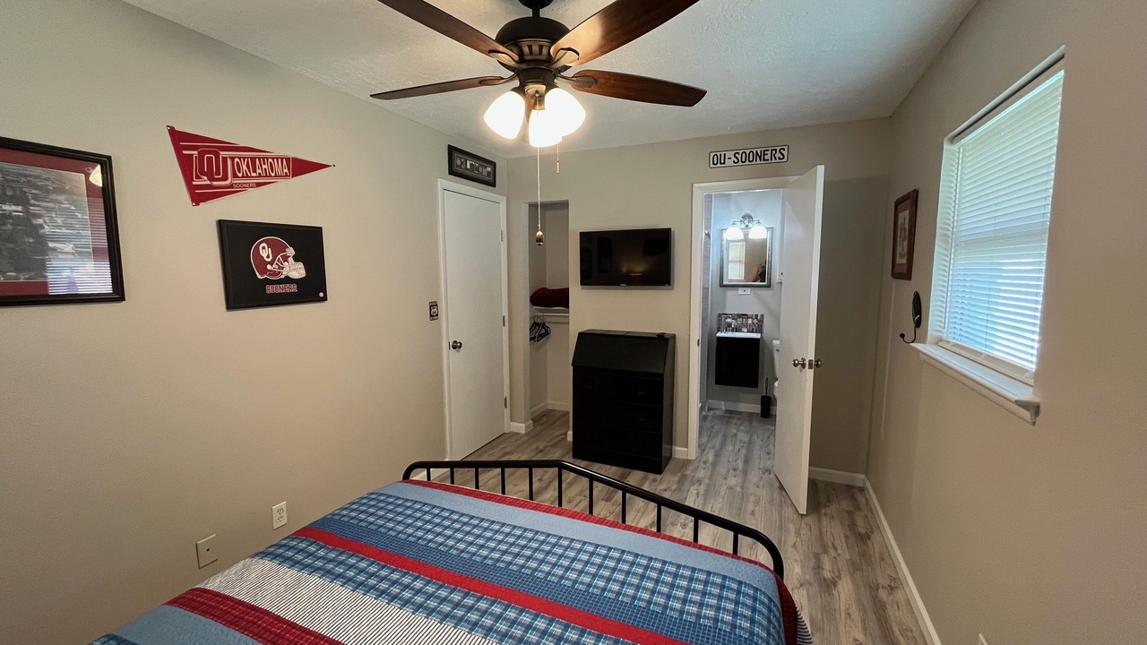 Photo of Bedroom in Norman