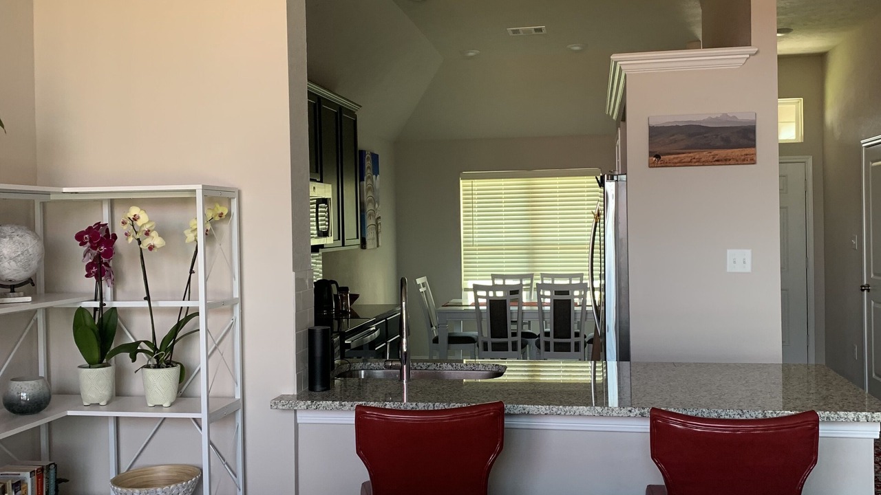 Photo of Livingroom in College Station