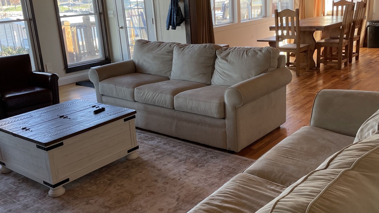 Photo of Livingroom in Sunrise Beach