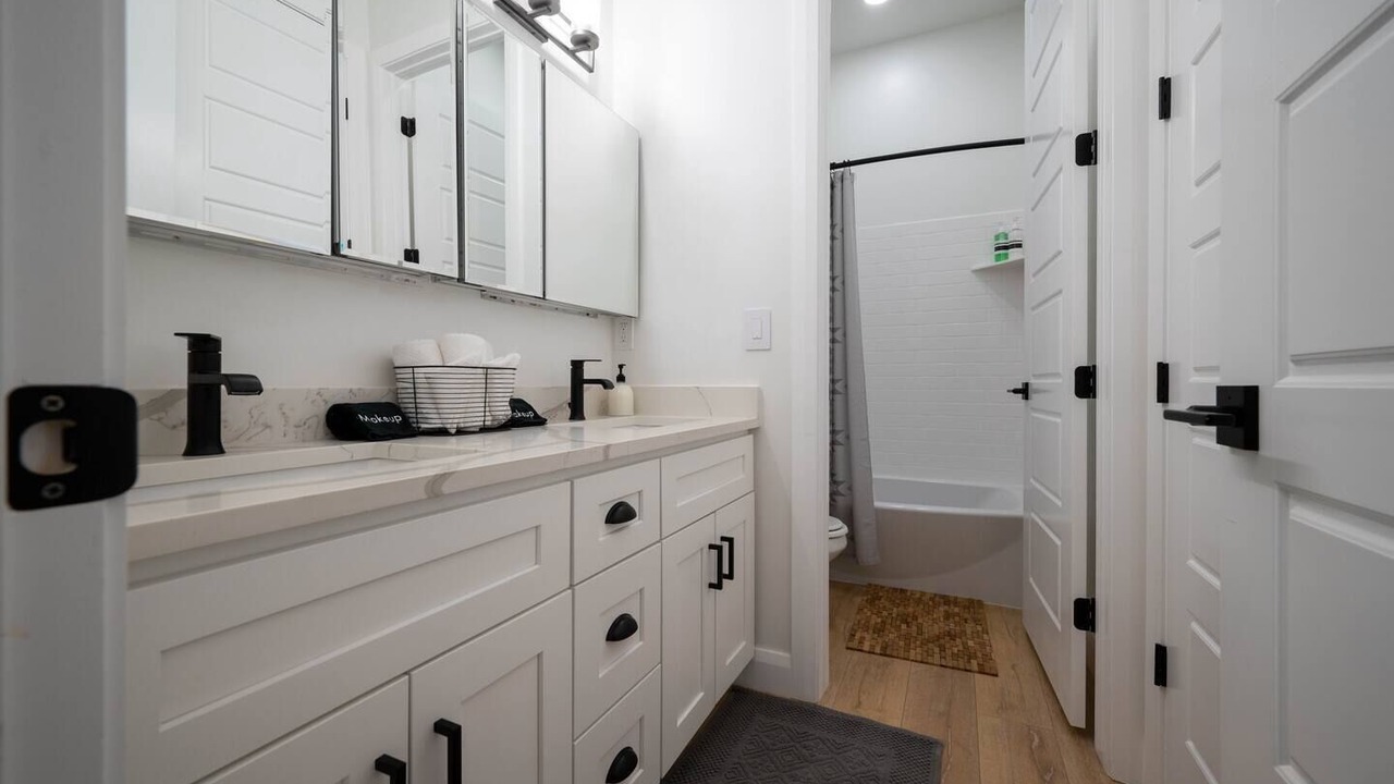 Photo of Bathroom in Eden
