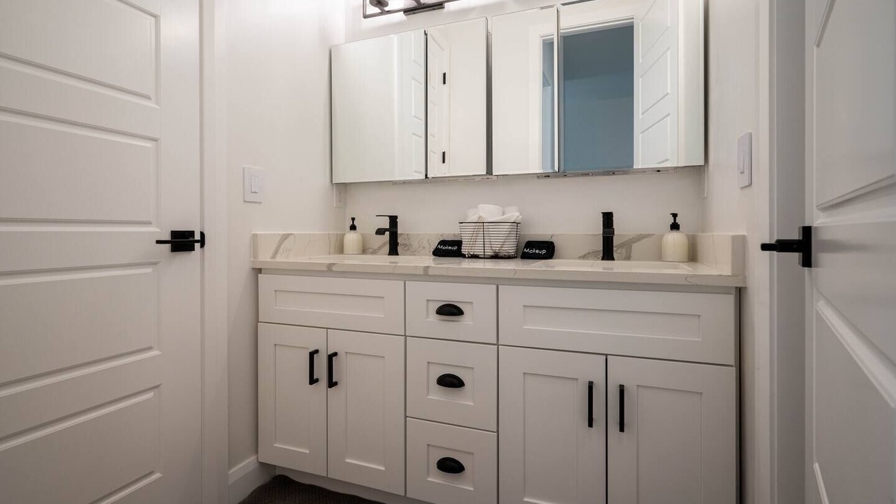 Photo of Bathroom in Eden