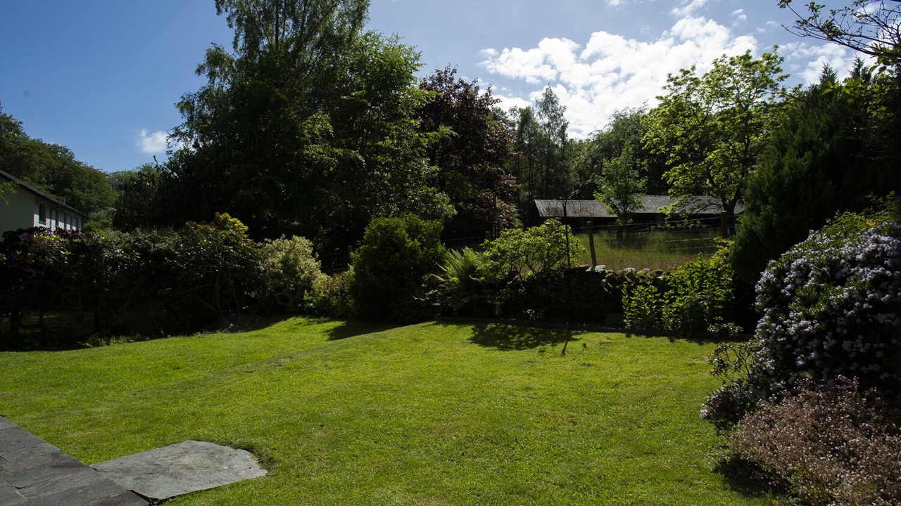 Photo of Outdoor in Chapel Stile