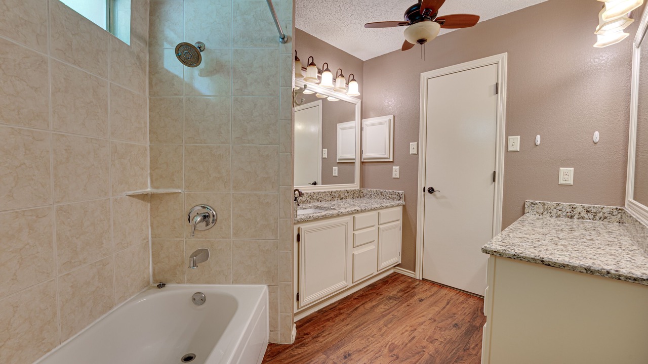 Photo of Bathroom in Waxahachie