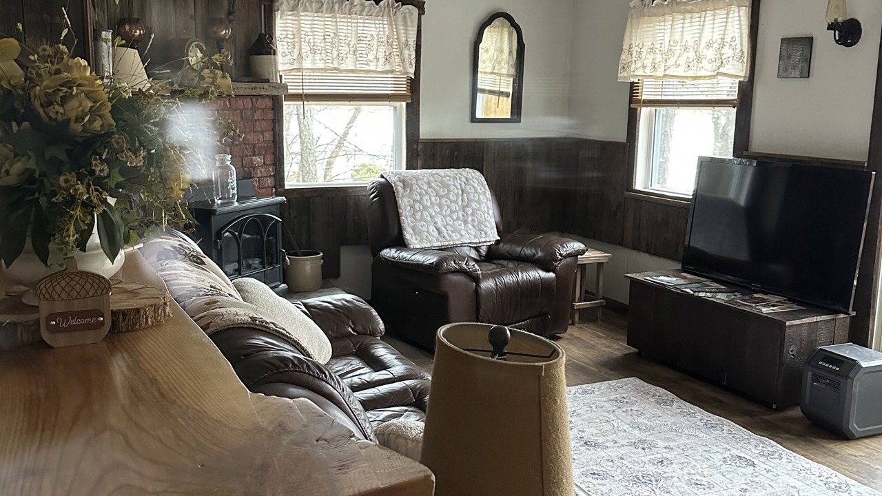 Photo of Livingroom in Roscoe