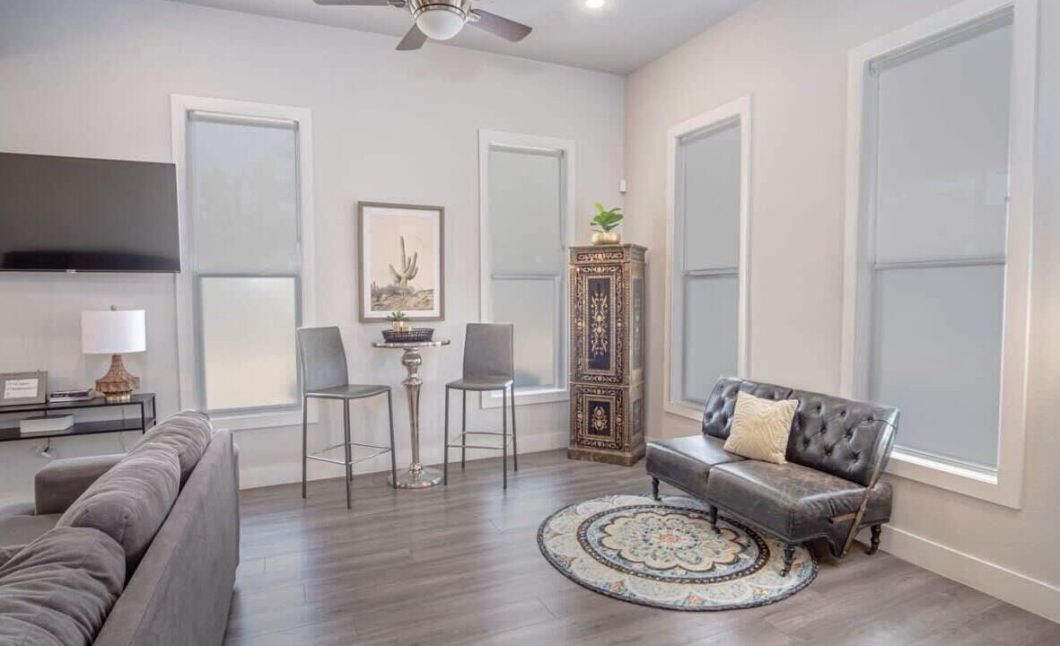 Photo of Livingroom in Near East Side