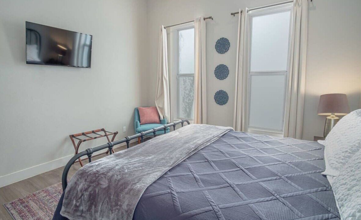 Photo of Bedroom in Near East Side
