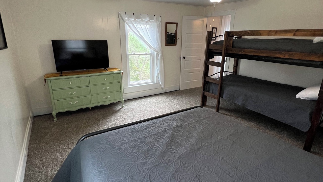 Photo of Bedroom in Gap Mills