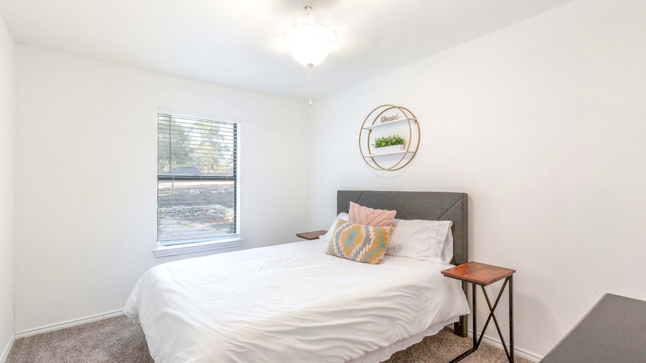 Photo of Bedroom in Bastrop