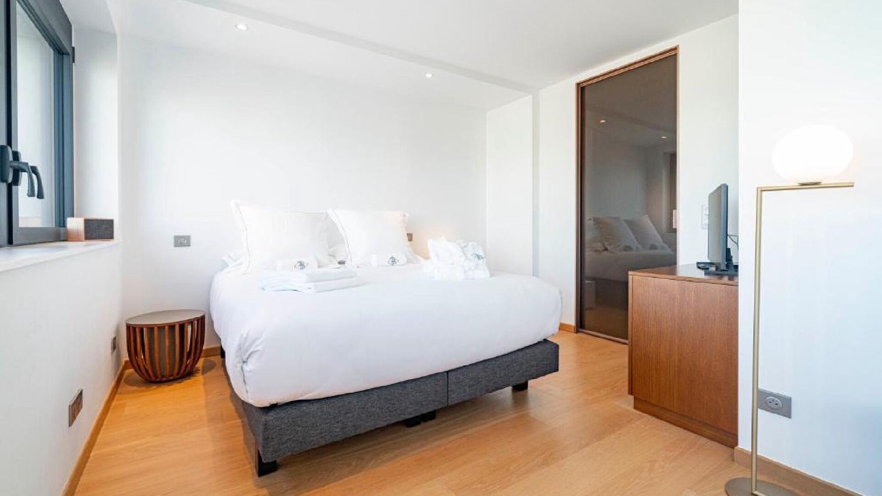 Photo of Bedroom in Reims City Centre