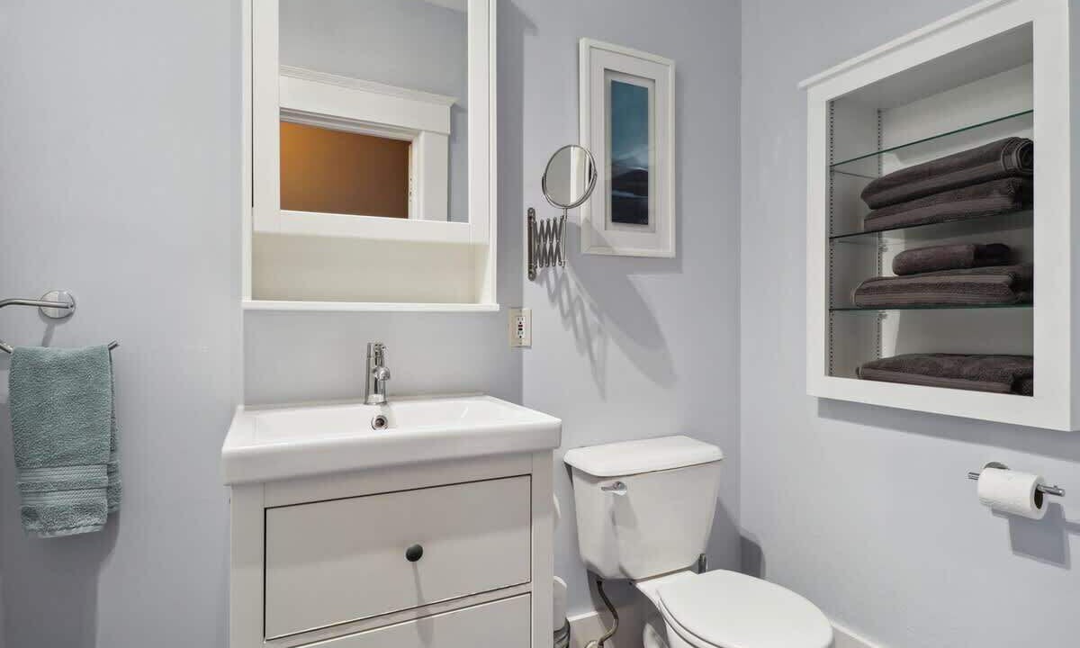 Photo of Bathroom in Historic District - North