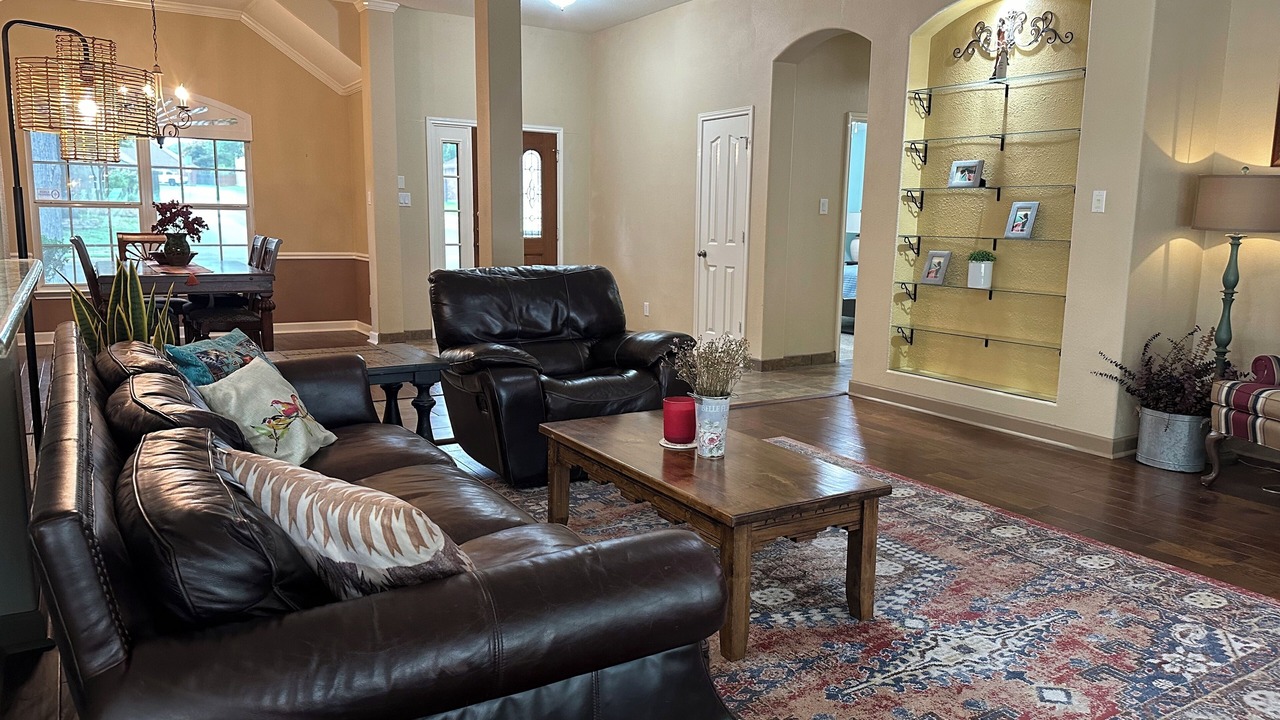 Photo of Livingroom in Schertz