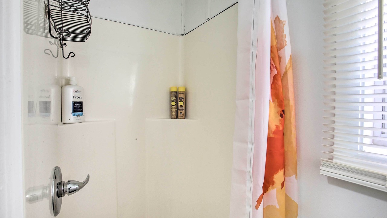 Photo of Bathroom in Gainesboro