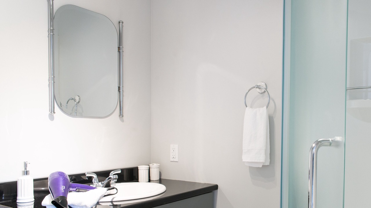 Photo of Bathroom in Rouyn-Noranda
