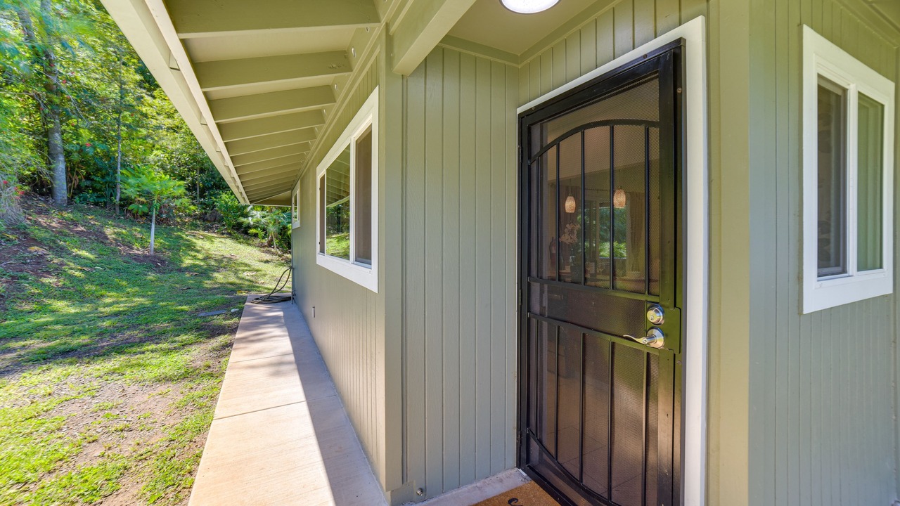 Photo of Others in Pauwela