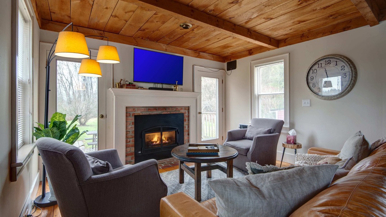 Photo of Livingroom in Skaneateles