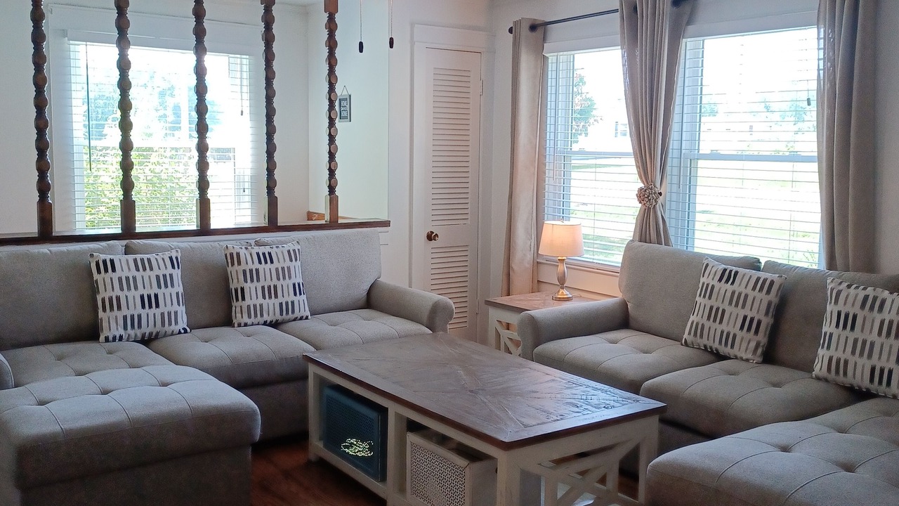 Photo of Livingroom in McMinnville