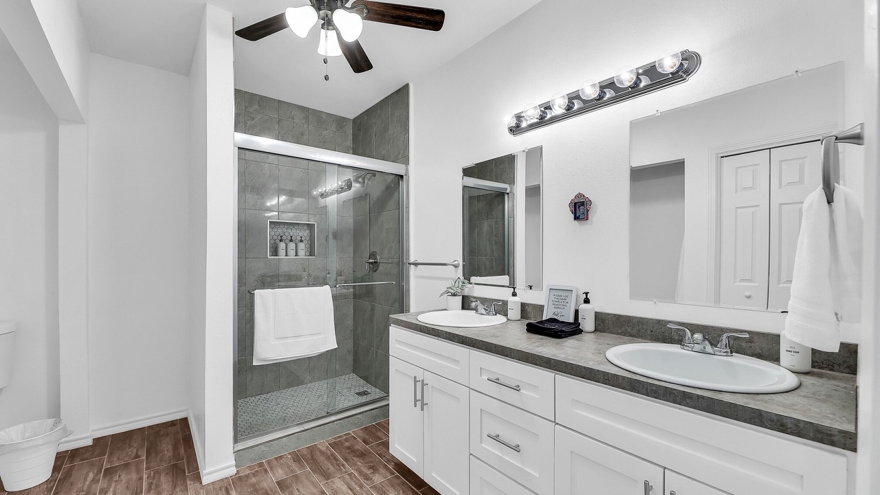Photo of Bathroom in Weslaco