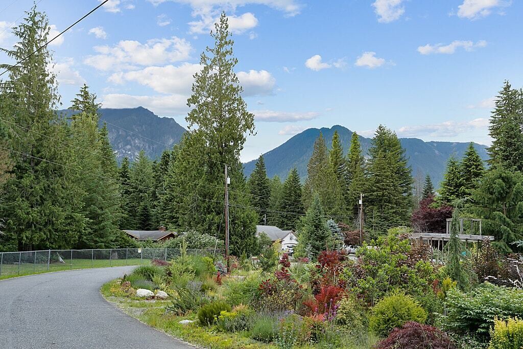 Photo of Outdoor in Gold Bar