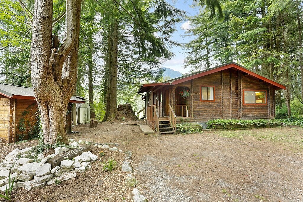 Photo of Outdoor in Gold Bar