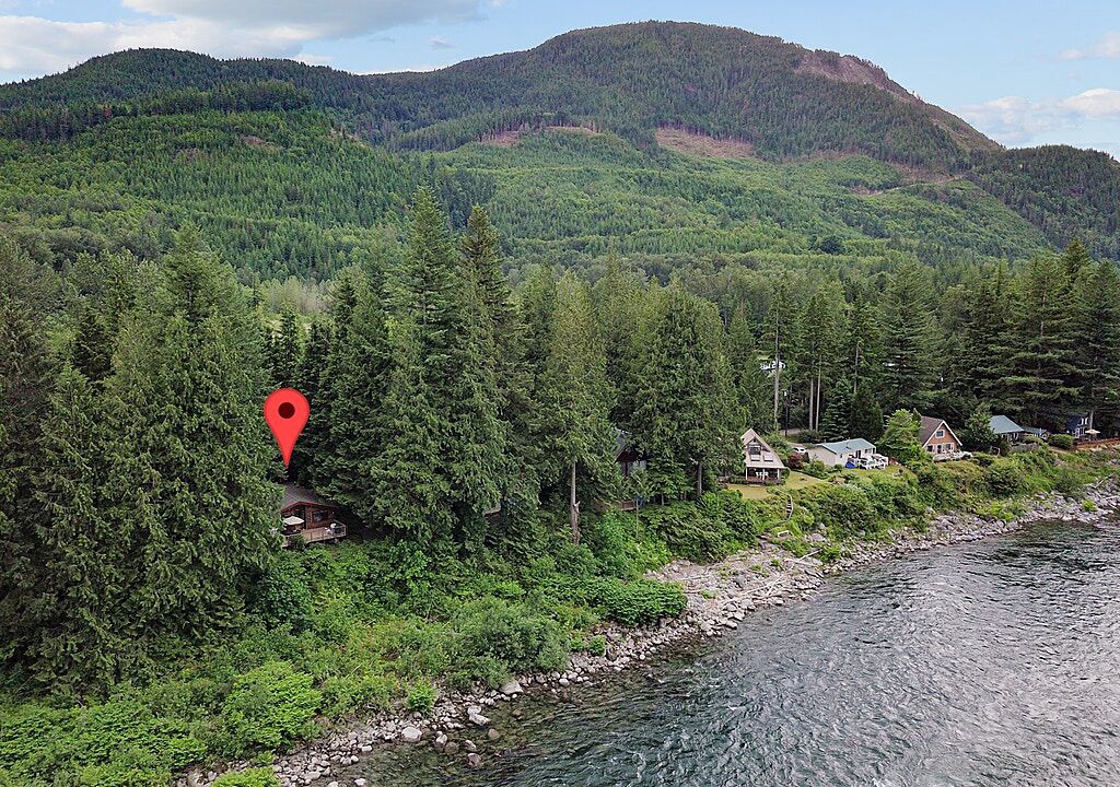 Photo of Others in Gold Bar