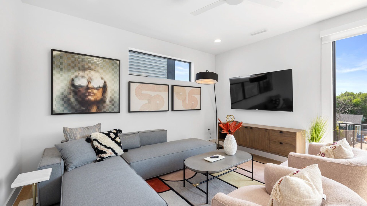 Photo of Bedroom in MLK